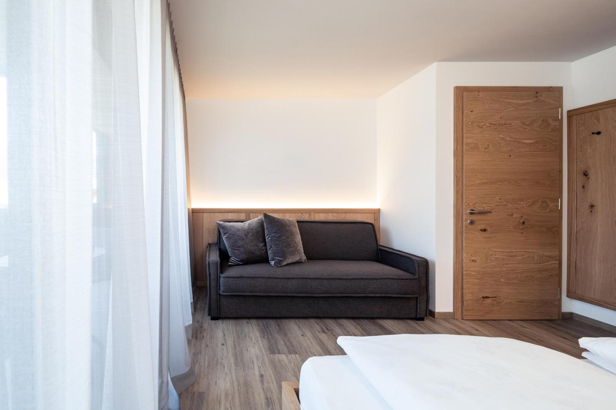 B&B Boutiquehotel Clara بَرونيكو الغرفة الصورة